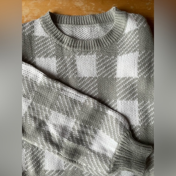 ⚡️2/$20 GARAGE women’s checkered sweater dress - Picture 1 of 4